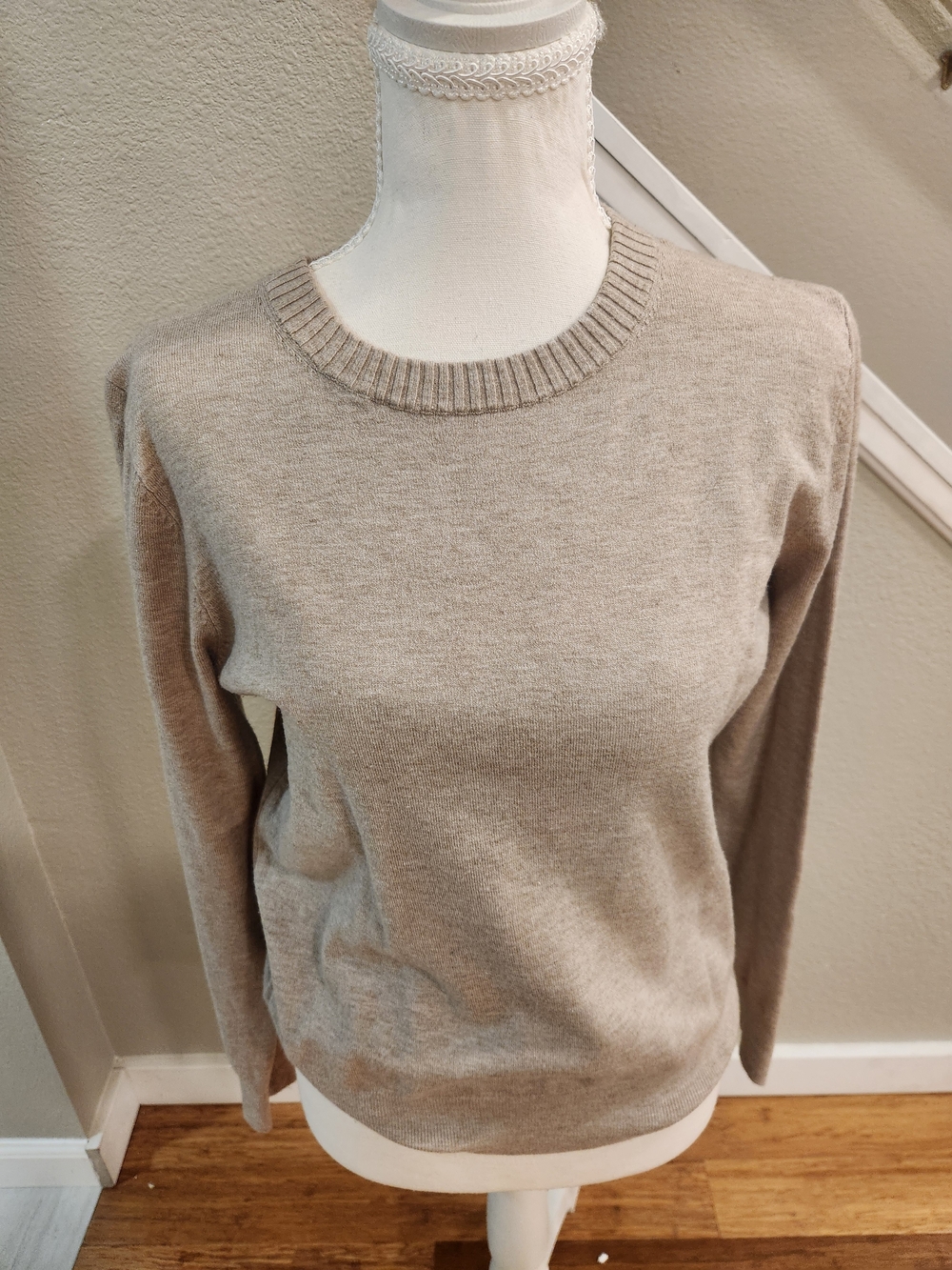 Milano Women's Crewneck Sweater in Light Taupe